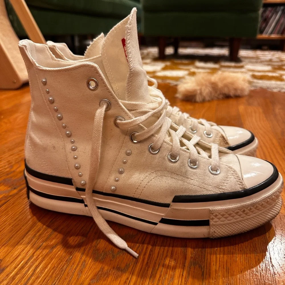 Converse Chuck Taylor high-tops in off-white with pearl detail. Lightly worn. - Picture 2 of 7